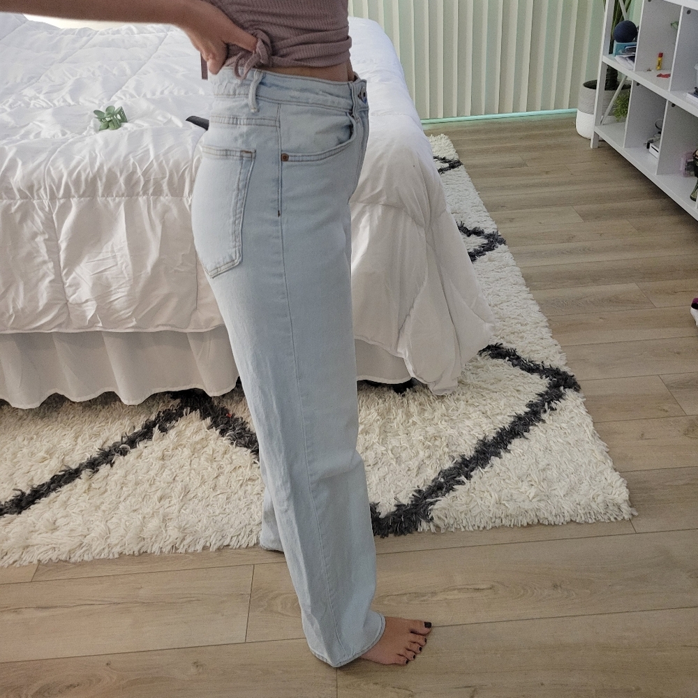 H&M Light Washed Women's Jeans